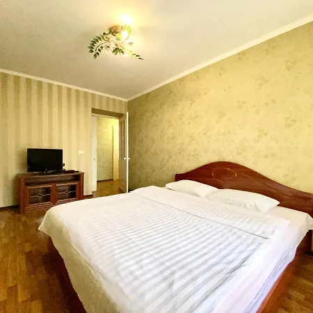 Apartpoltava Центр Полтави, Простора Та Зручна Квартира Біля Пует, 2-Окремі Кімнати, Звітна Документація Для Відрядження Exterior photo