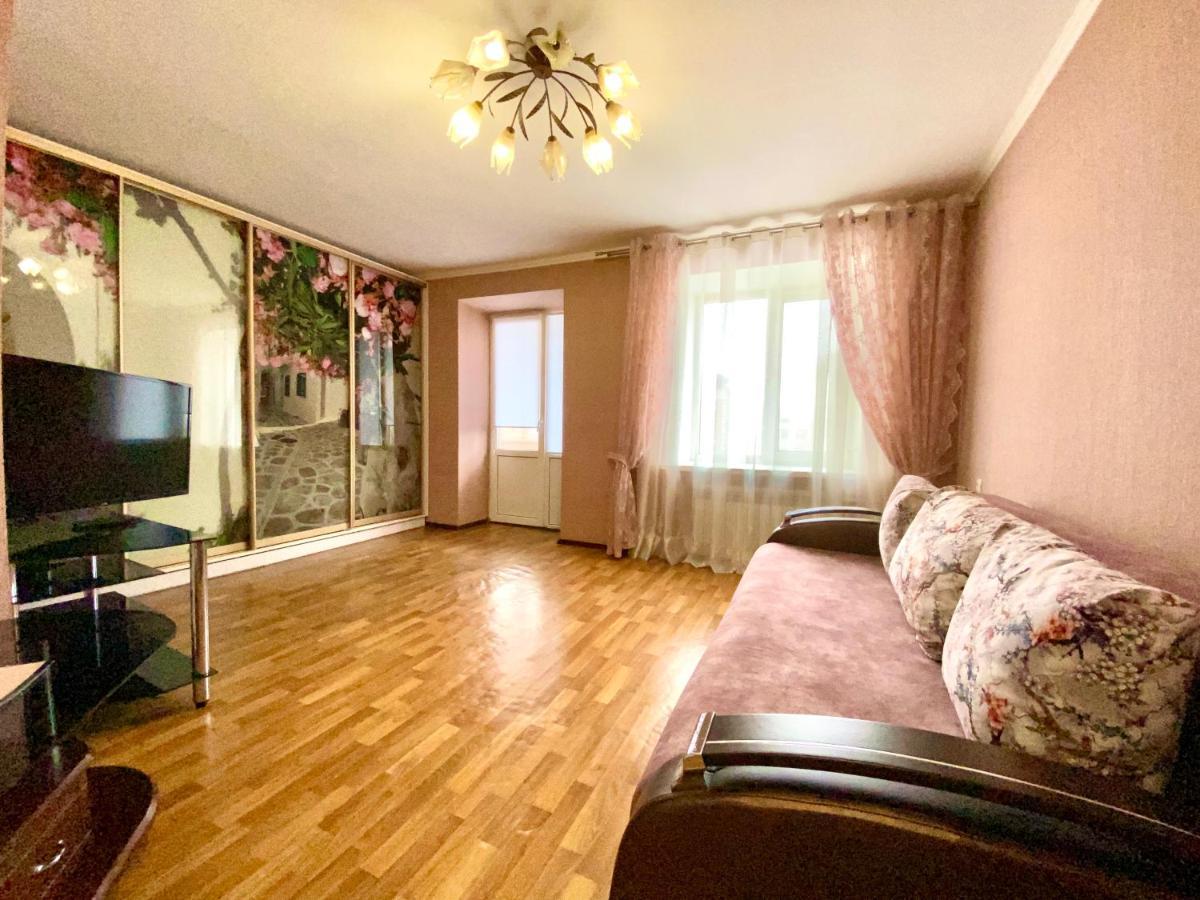 Daire Apartpoltava центр полтави, простора та зручна біля пует, 2-окремі кімнати, звітна документація для відрядження