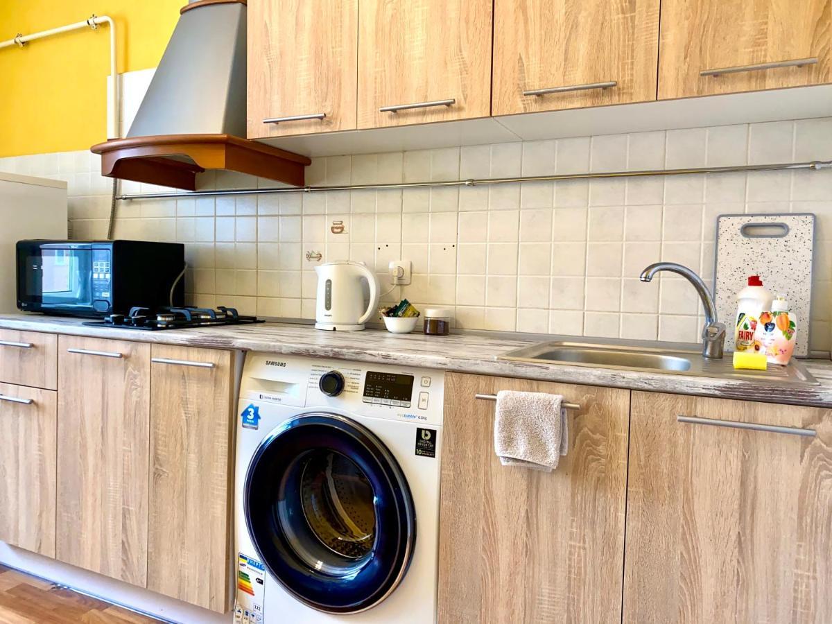 Daire Apartpoltava центр полтави, простора та зручна біля пует, 2-окремі кімнати, звітна документація для відрядження *
