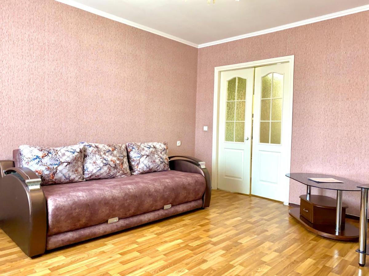 Daire Apartpoltava центр полтави, простора та зручна біля пует, 2-окремі кімнати, звітна документація для відрядження
