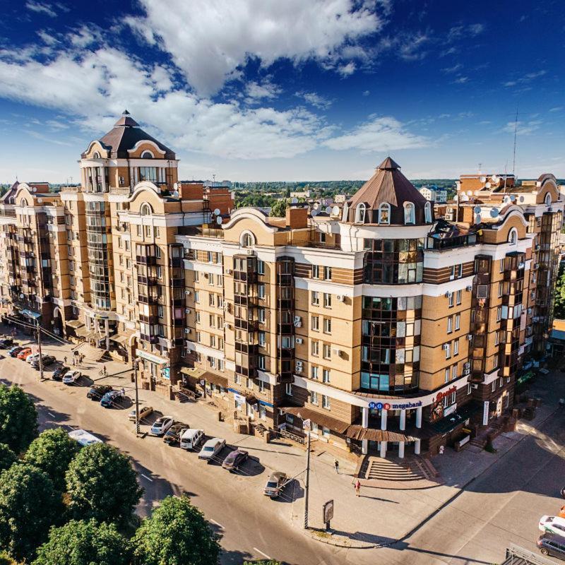 Apartpoltava центр полтави, простора та зручна біля пует, 2-окремі кімнати, звітна документація для відрядження * Poltava
